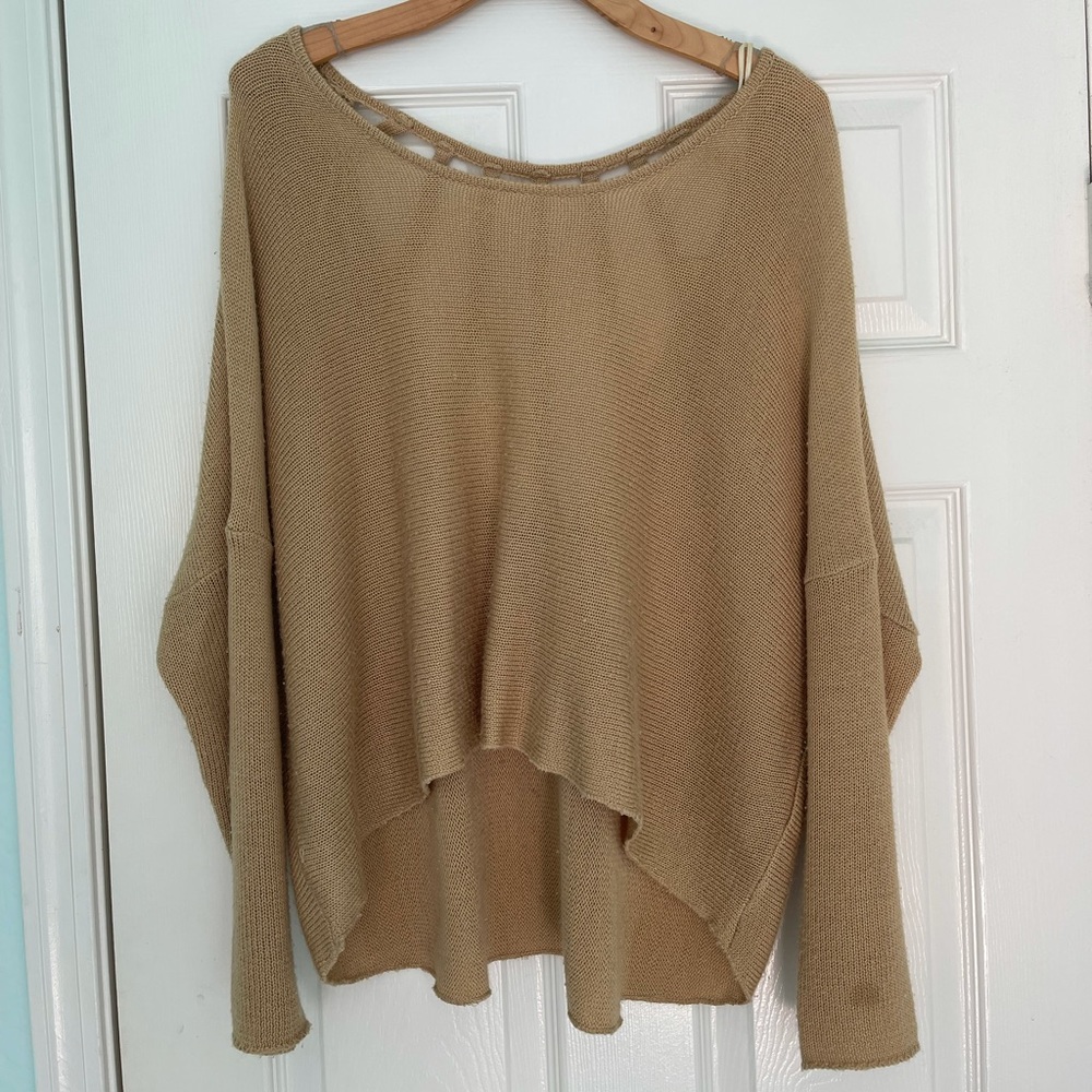 Stylish Slouchy Sweatshirt With Open Back